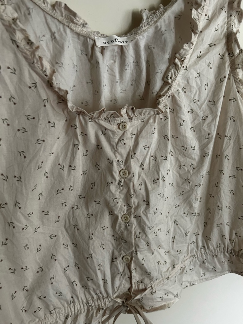 Cream Ruffled Button-Front Crop Tank - Picture 3 of 4